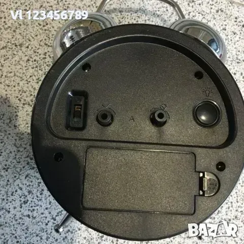 Ретро будилник, класически дизайн , кварцов, снимка 3 - Други - 49747352