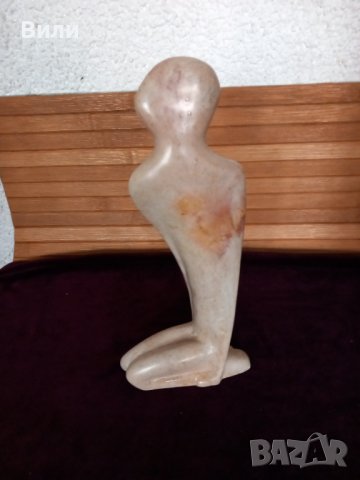 Скулптура от камък, снимка 1 - Антикварни и старинни предмети - 43302845