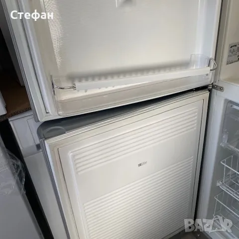 Хладилник с фризер SMEG, снимка 5 - Хладилници - 49132521