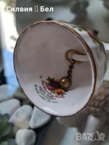 Royal Albert Old Country Roses - Декоративна камбанка , снимка 8 - Декорация за дома - 51214899