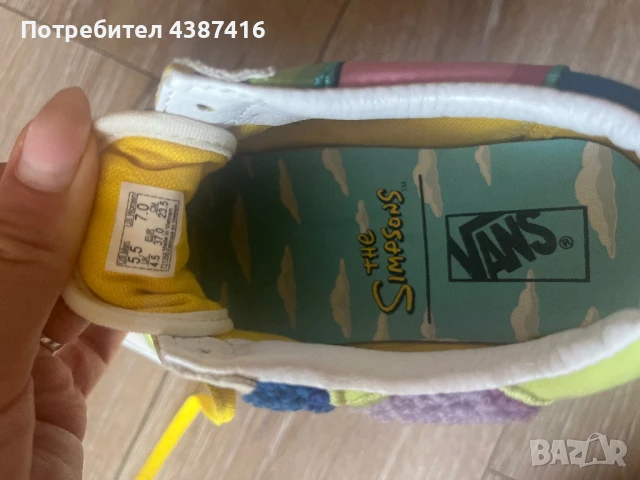 Оригинални кецове Vans, снимка 4 - Кецове - 50709946