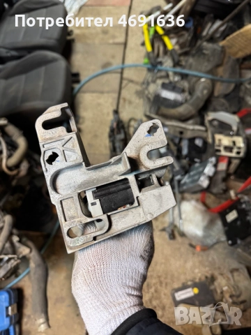 Моторче за отваряне и затваряне на задния капак на Ауди Audi A8 D4 H4 само за 120лв. 4h0827851A, снимка 5 - Части - 52902571