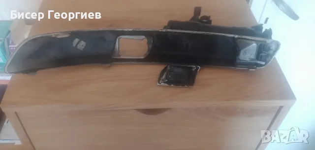 лайсна и помпа за пръскалки за десен преден фар на голф 5, снимка 2 - Части - 47847625