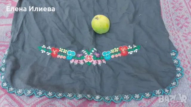 Автентична престилка за народна носия, снимка 2 - Антикварни и старинни предмети - 47446396