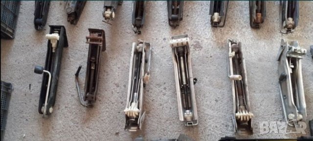 Оригинални Крикове за всички автомобили.Фолксваген Ауди БМВ Мерцедес Шкода Сеат Форд Опел Сааб Киа , снимка 4 - Аксесоари и консумативи - 35182919