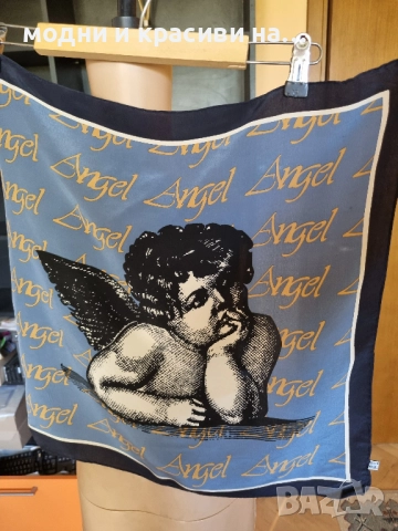 Копринен шал с ефектен десен