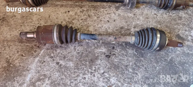 Полуоска лява дясна къса дълга Honda Jazz 1.4i -83к.с. - 90лв, снимка 2 - Части - 50402537