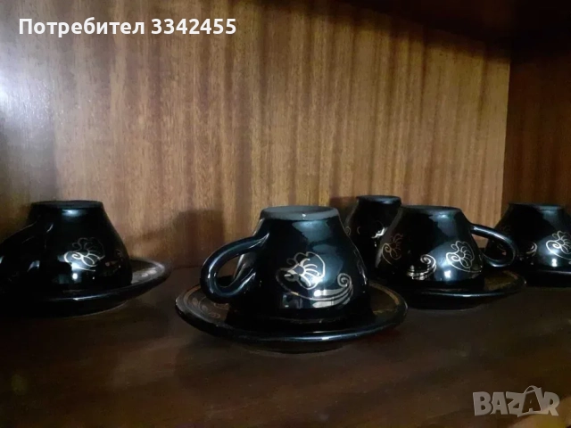 Сервиз за кафе със златна декорация, снимка 2 - Сервизи - 51461791