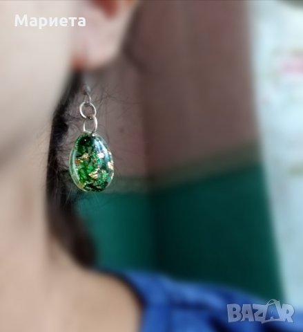 Обеци от смола с горски зелен мъх и златен лист Бижутерска Смола Обици от смола , снимка 3 - Обеци - 33042029