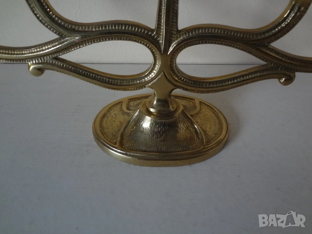 Месингов свещник за 5 бр. свещи от Италия, снимка 5 - Антикварни и старинни предмети - 53079238