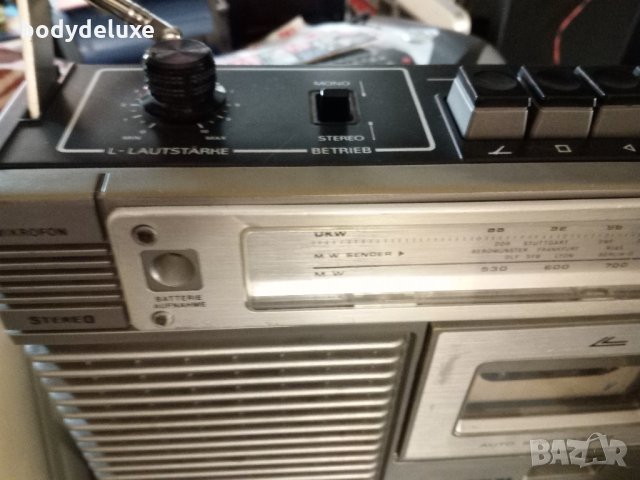 Universum CTR1196 радиокасетофон, снимка 3 - Радиокасетофони, транзистори - 28954572