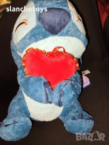 Спящ Стич с червено ❤️, снимка 1