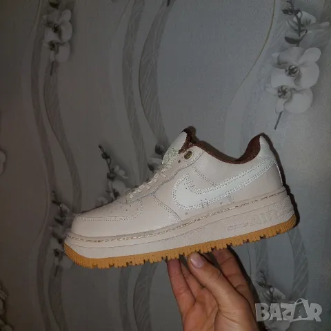 маратонки Nike Air Force 1 Luxe  номер 39  , снимка 7 - Маратонки - 48286959