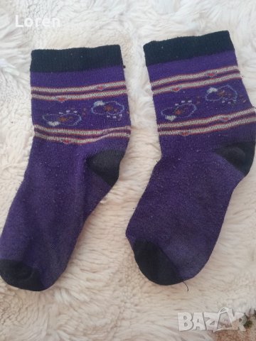Подарявам!Лилави детски чорапки