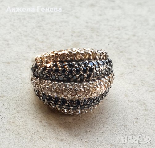 Масивен сребърен пръстен с с бели и черни кристали Сваровски