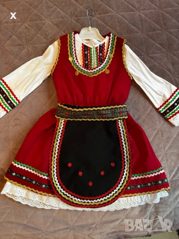 Детска народна носия от 3-5 г., снимка 3 - Детски комплекти - 53203436