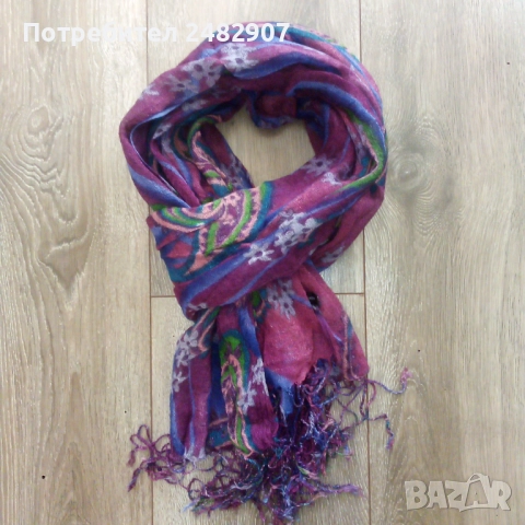 Дамски шал с ресни , снимка 2 - Шалове - 52272514