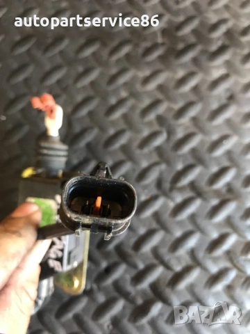 Актуатор за заключване на предна лява врата за KIA Sportage (1997-2003) OK01959350A, снимка 2 - Части - 53335254