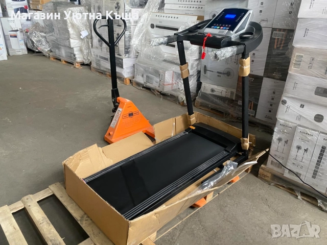 НОВА Бягаща пътека с LCD дисплей TA Sport Foldable Treadmill 2.0 HP с Гаранция, снимка 4 - Фитнес уреди - 52017998