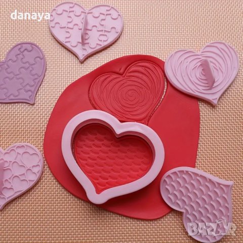 4449 Комплект форми за сладки с релеф Сърца, снимка 3 - Форми - 44123969