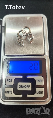 Златни дамски обеци - Бяло злато 14к, снимка 4 - Обеци - 53451409