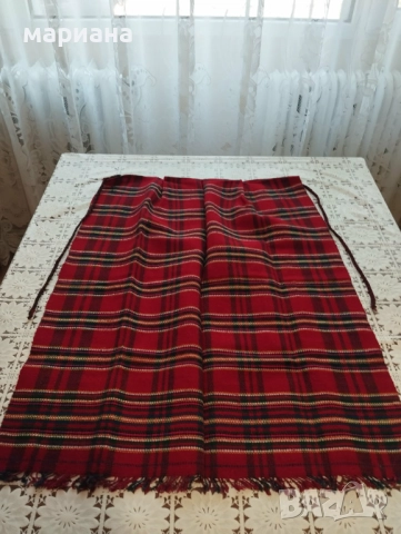 тъкани вълнени дамски престилки "Етно стил"