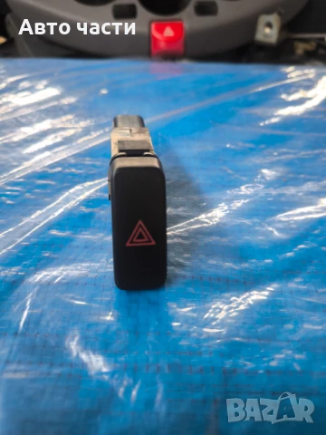 03190010 b25d664h0 Бутон за аварийна сигнализация за Mazda 323F UK120004-53