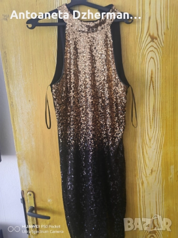 Уникална рокля с пайети 