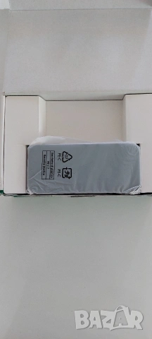 UGREEN USB-C Switch - 2-портов, 4 x USB 3.2, 10Gbps трансфер, снимка 4 - Кабели и адаптери - 53330920