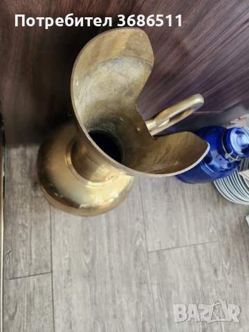 Масивна месинг ваза, снимка 6 - Антикварни и старинни предмети - 52468963