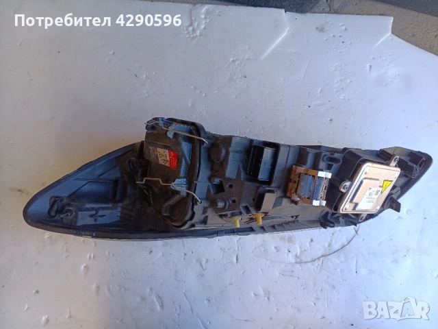 Десен фар за Volvo C30 xenon - 31214804 / 0301255282 - Волво ц30, снимка 4 - Части - 51840401