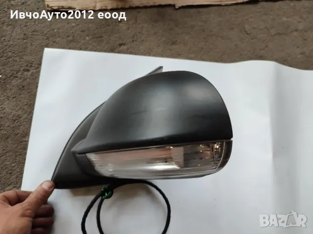 огледало ляво оригинално vw golf 5, снимка 2 - Части - 47269181