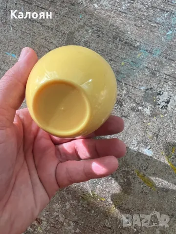 Пластмасово жълто яйце контейнер за яйце, снимка 3 - Фигурки - 49978067