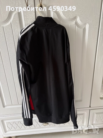 Adidas Sweatshirt Горнище, снимка 5 - Спортни дрехи, екипи - 51880311