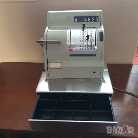 Стар колекционерски касов апарат