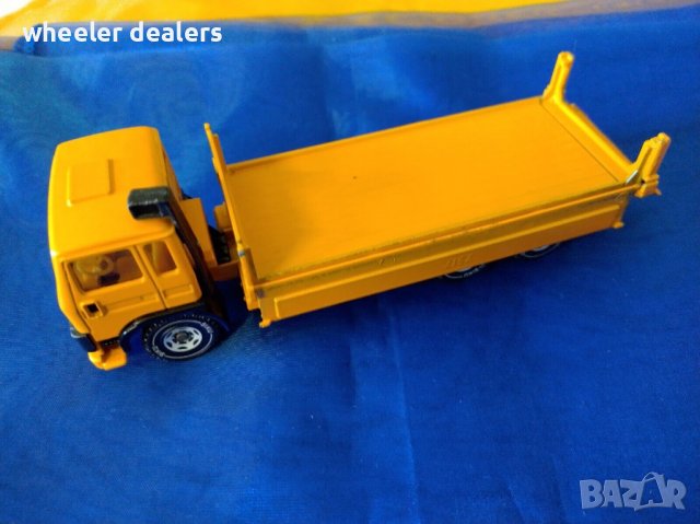 Метална количка Siku - 2517 Volvo F7 Turbo в мащаб 1:55, снимка 4 - Колекции - 38552280