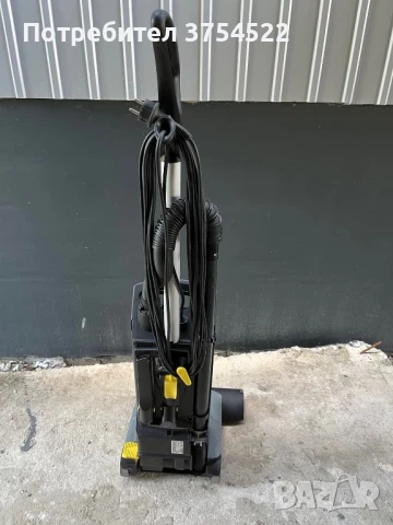 Професионална прахосмукачка за мокети и килими Karcher CV 38/2, снимка 5 - Друго - 51074797