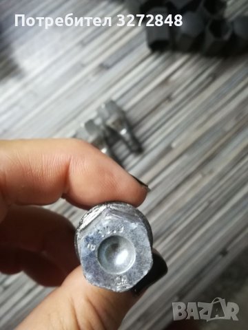 Болтове за джанти от Опел Корса 2013г/оригинални, снимка 2 - Аксесоари и консумативи - 37278635