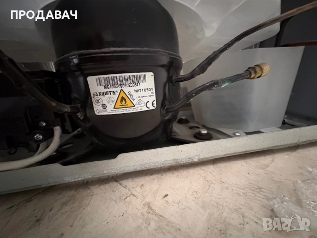 AEG хладилник за вграждане , снимка 8 - Хладилници - 52885367