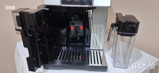 Кафеавтомат / кафемашина - робот. НОМЕР 15. Delonghi Perfecta Evo. Typ ESAM428.80.DB..., снимка 7 - Кафемашини - 53205311
