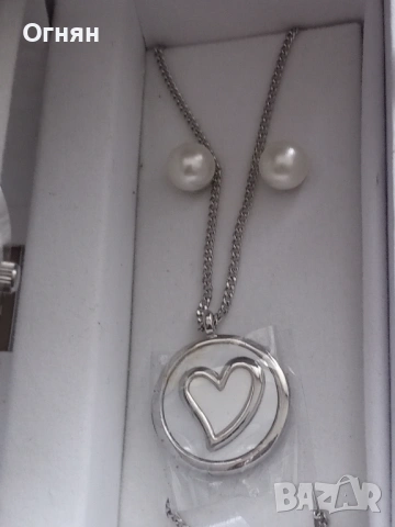 Комплект за дами TIME PIECE часовник,колие и обици, снимка 2 - Дамски - 53063156