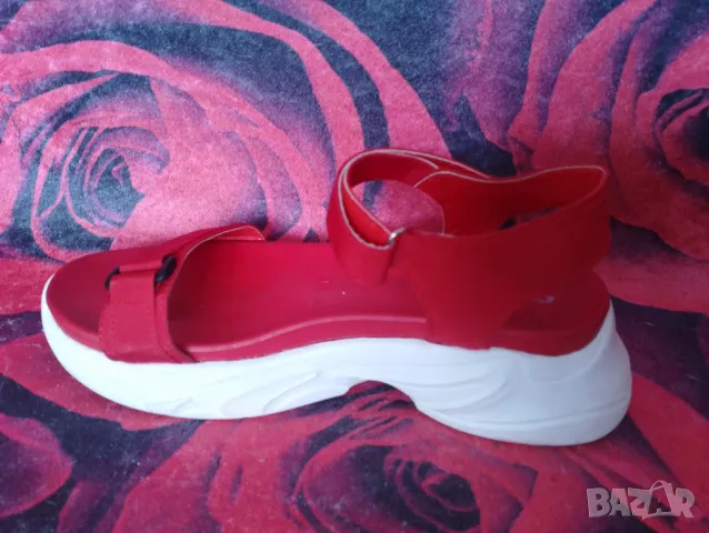 Ярко червени сандали 42 номер , снимка 5 - Сандали - 47744065