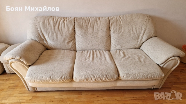 Разтегателен диван с 2 табуретки, снимка 1