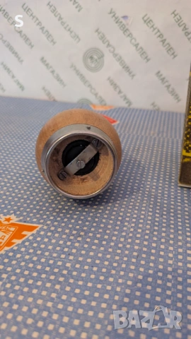 Мелница за мелене от соца , снимка 3 - Прибори за хранене, готвене и сервиране - 53505292