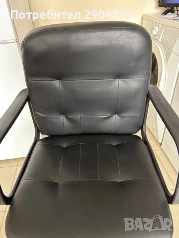 🪑 Офис стол – черна еко кожа (нов, само сглобен)