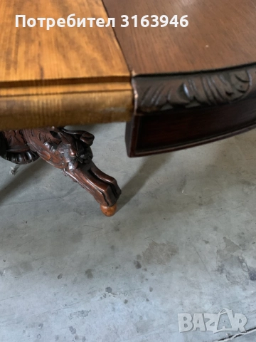 Антична Кръгла Маса от Масивно Дърво с Богата Резба, снимка 3 - Маси - 51719315