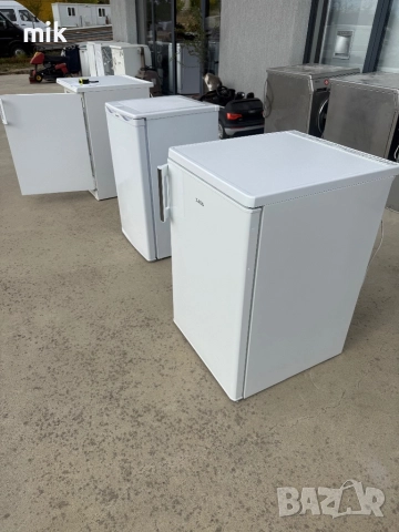 Малък хладилник AEG като нов, снимка 8 - Хладилници - 51915985