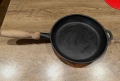 Чугунен тиган с дървена дръжка 24х4 см - Maysternya, снимка 4