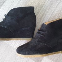 Боти Clarks 36н, снимка 3 - Дамски боти - 35333755