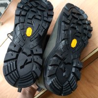 Нови Mountain Warehouse Extreme Waterproof Vibram 44, снимка 6 - Мъжки боти - 40689449